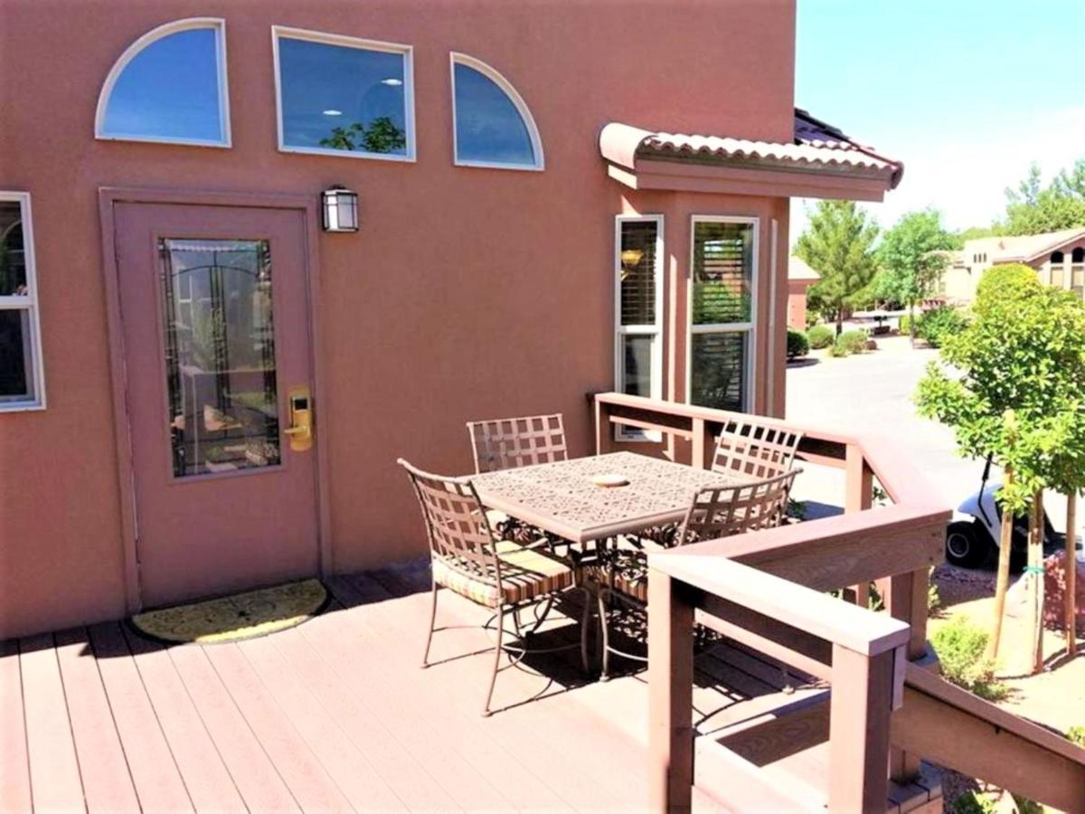 Sedona Pines Resort Εξωτερικό φωτογραφία A patio in the United States