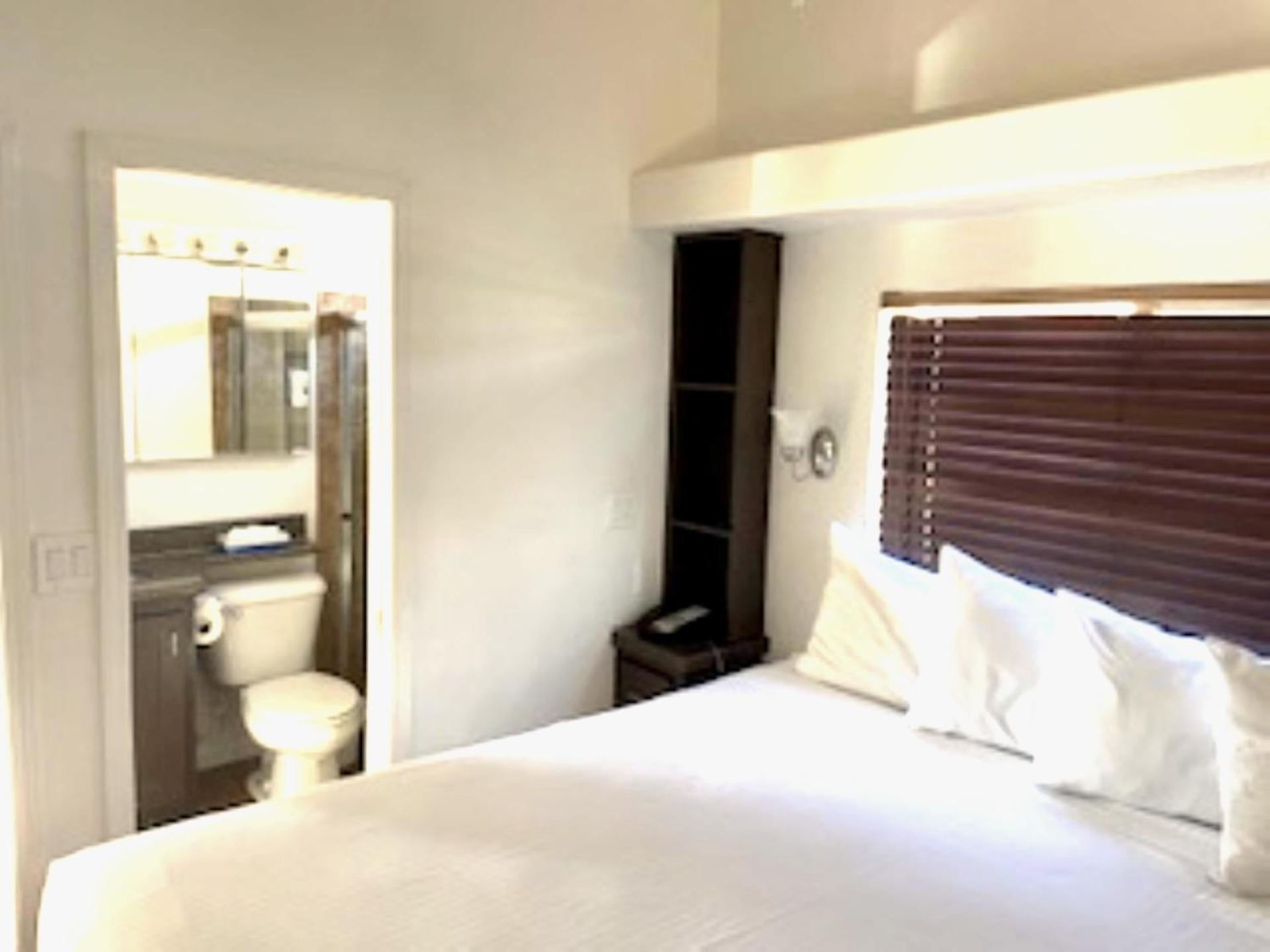 Sedona Pines Resort Εξωτερικό φωτογραφία A bedroom in a 2018 model